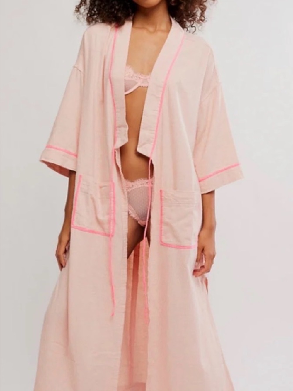 Free People Intimately Women’s Lightweight Pink Kimono Robe with Contrast Trim